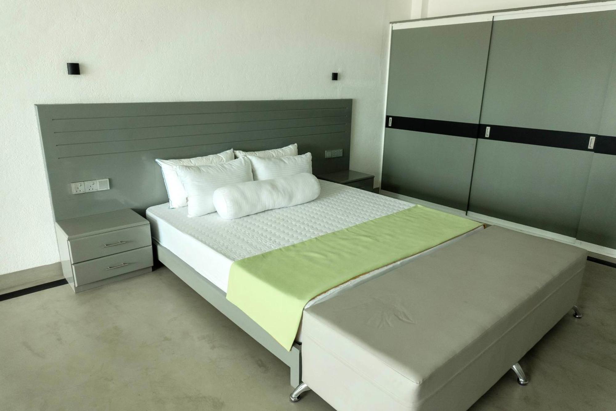 Josan Villa With A Glorious Beach And Sea View Habaraduwa Central Dış mekan fotoğraf